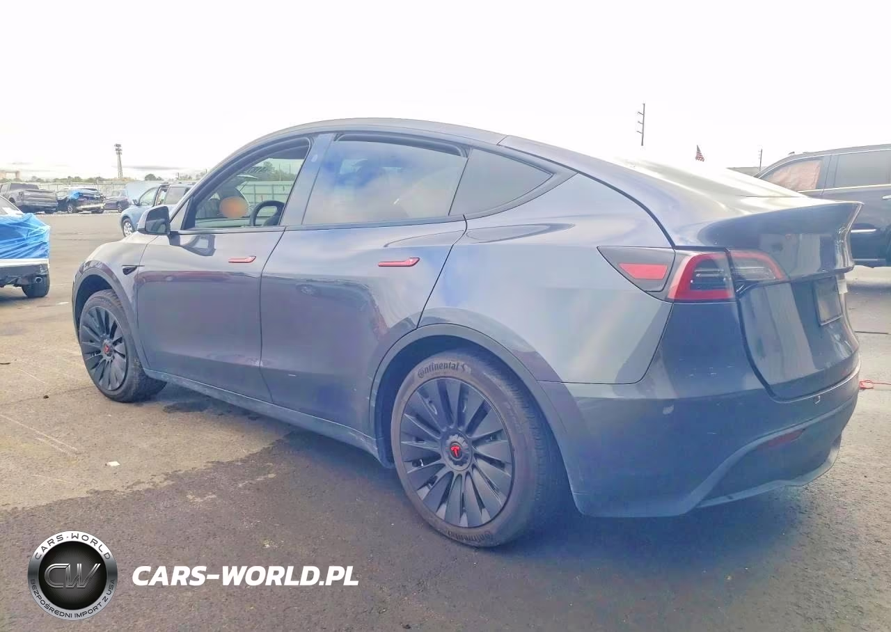 2023 Tesla Model Y VIN:7SAYGDEDXPF956277 - 2