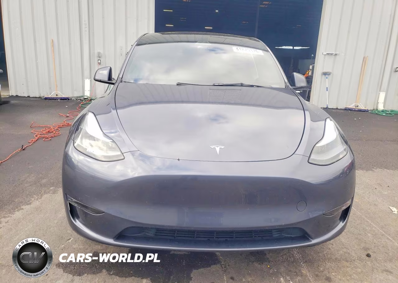 2023 Tesla Model Y VIN:7SAYGDEDXPF956277 - 5