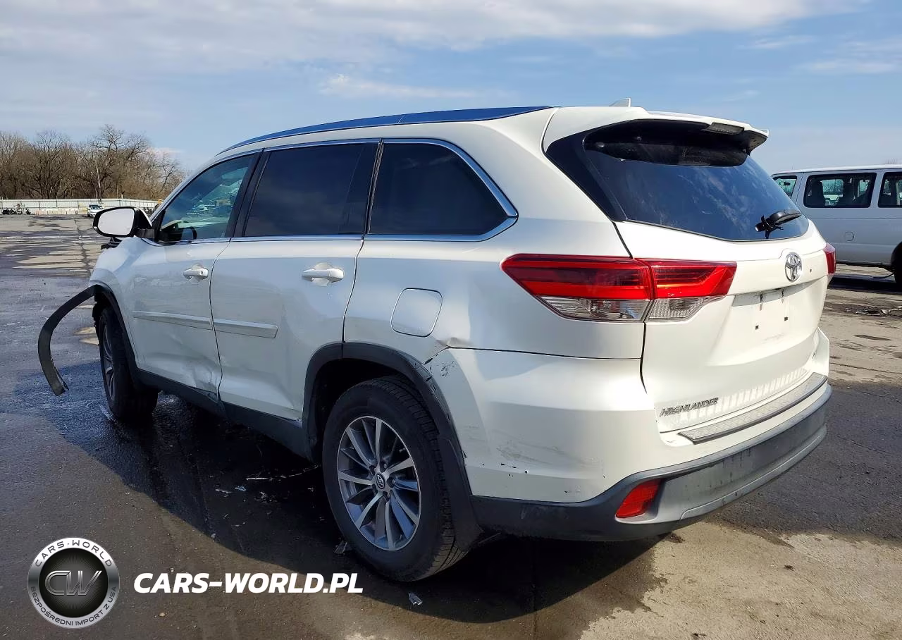 2019 Toyota Highlander Xle VIN:5TDKZRFH8KS312079 - 2