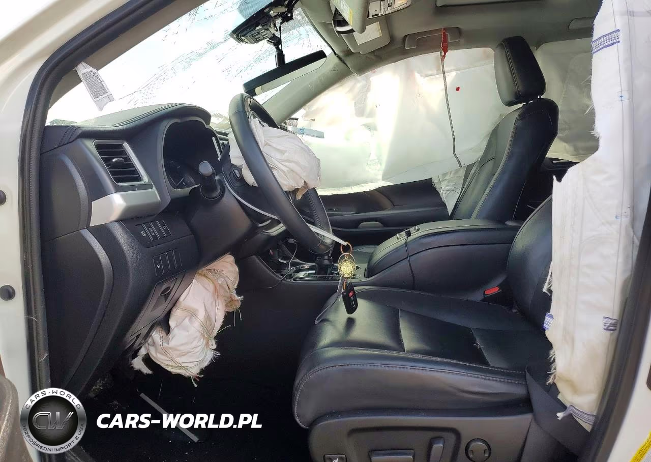 2019 Toyota Highlander Xle VIN:5TDKZRFH8KS312079 - 7