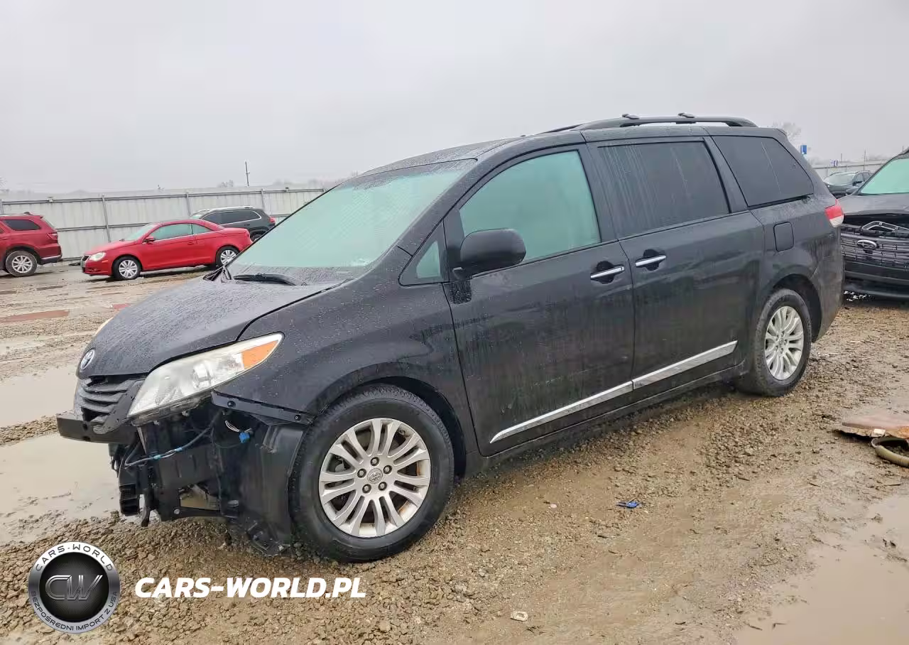 2014 Toyota Sienna Xle 8-Passenger