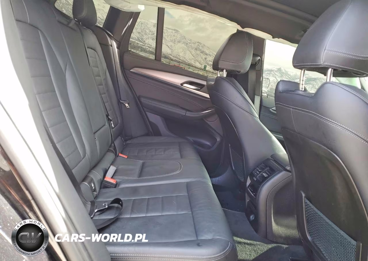 2018 BMW X3 xDrivem40I VIN:5UXTS3C58J0Y94717 - 10