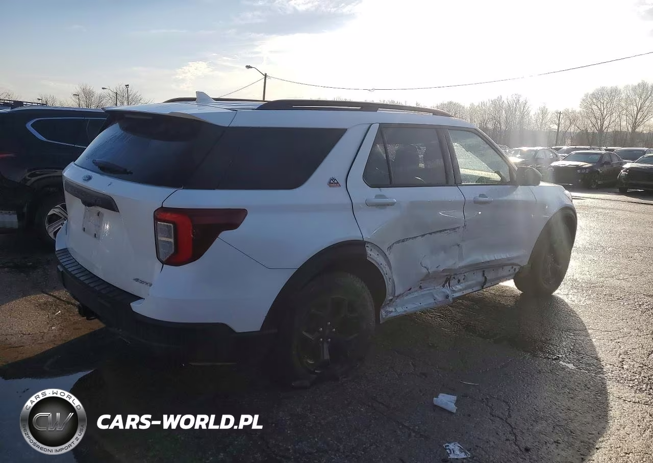 2022 Ford Explorer Timberline VIN:1FMSK8JH3NGB16017 - 3