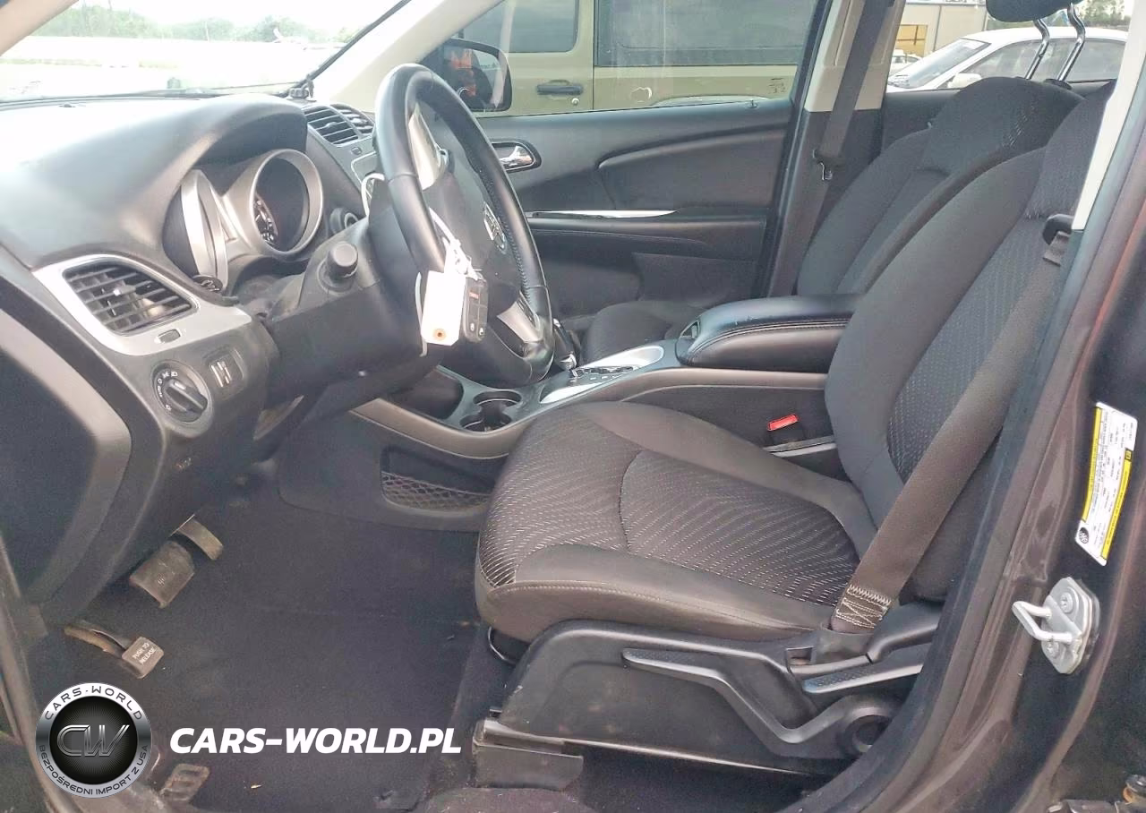 2018 Dodge Journey Se VIN:3C4PDCAB6JT517702 - 7