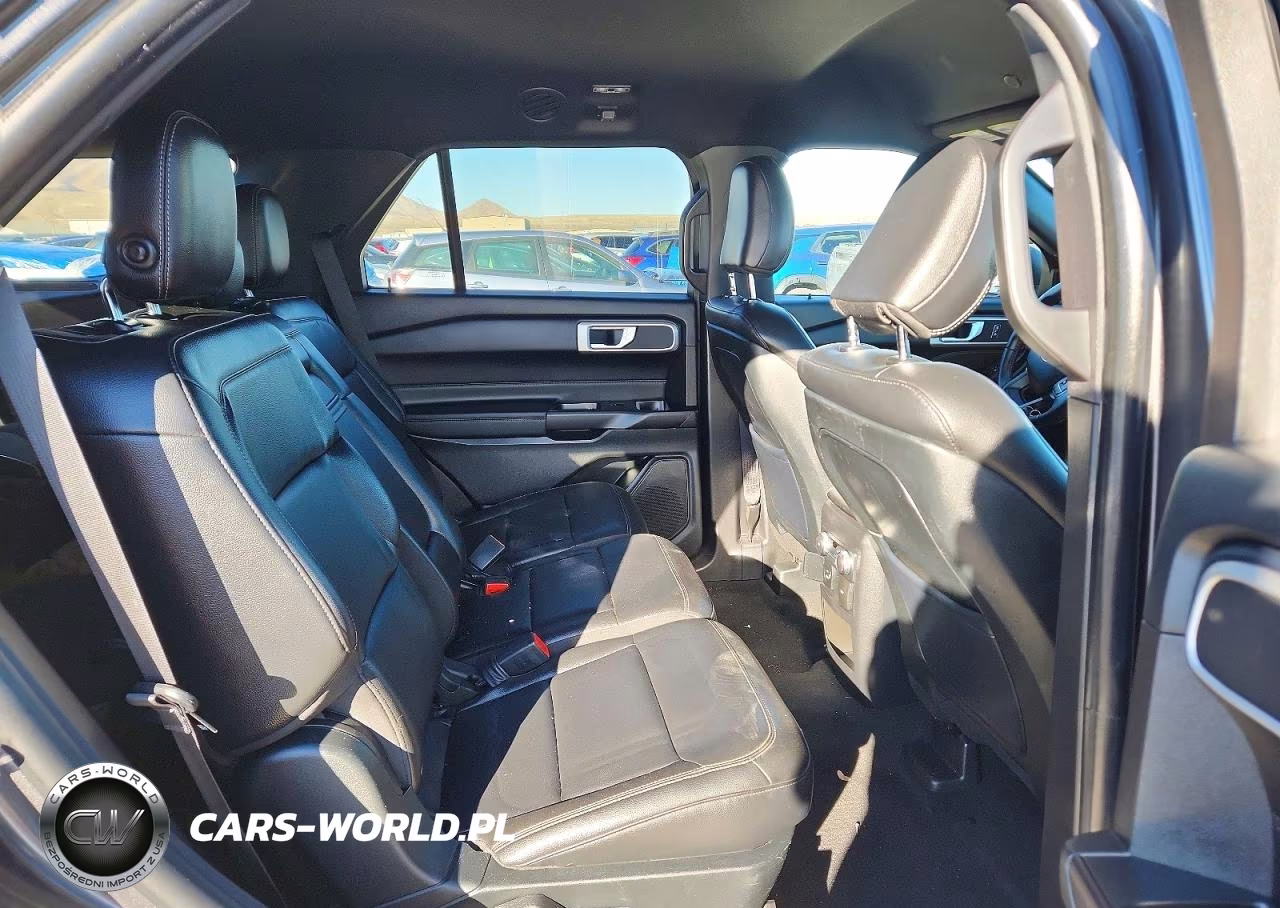 2020 Ford Explorer Xlt VIN:1FMSK8DH6LGA64617 - 10
