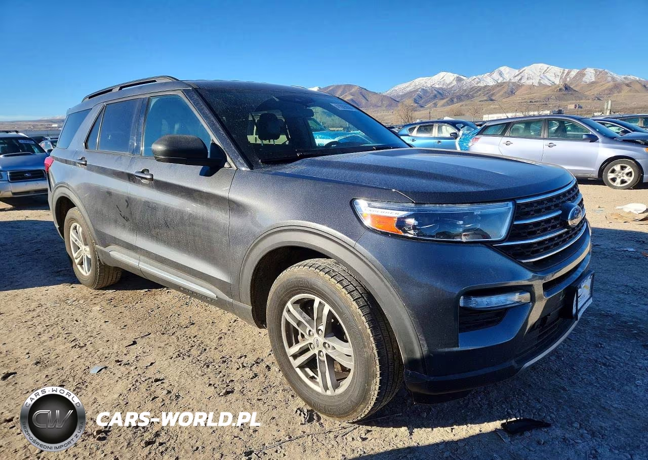 2020 Ford Explorer Xlt VIN:1FMSK8DH6LGA64617 - 4