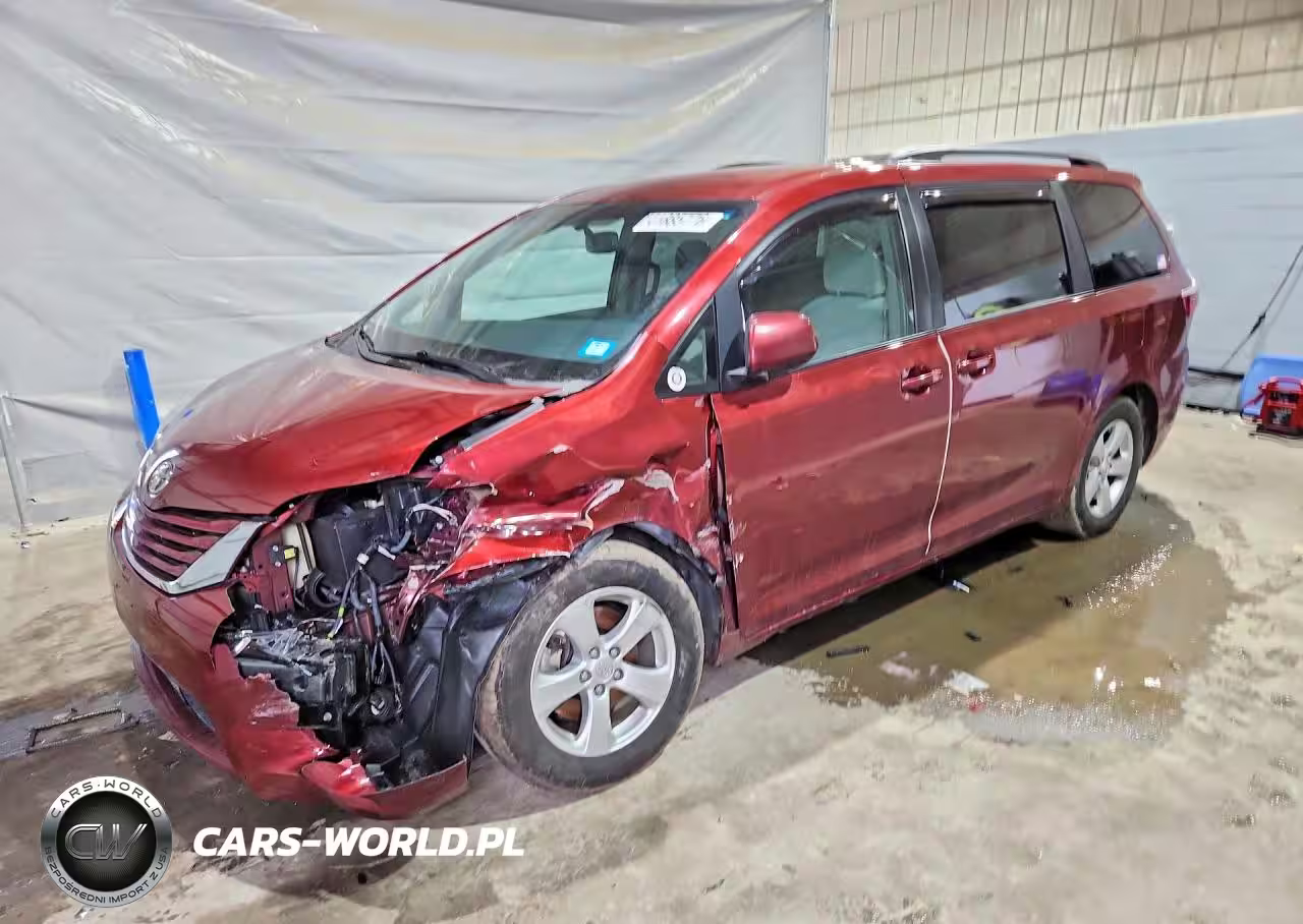 2017 Toyota Sienna Le 8-Passenger