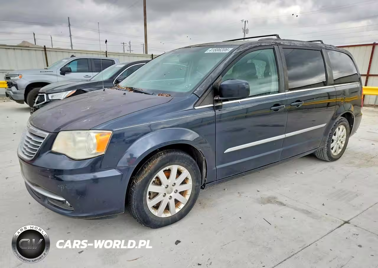 2014 Chrysler Town And Country Touring