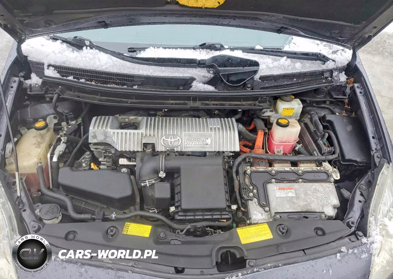 2012 Toyota Prius Plug-In Hybrid Base VIN:JTDKN3DP6C3021151 - 11