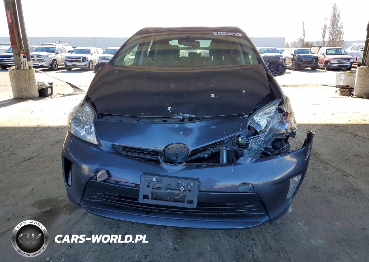 2014 Toyota Prius Two VIN:JTDKN3DU2E1778391 - 5