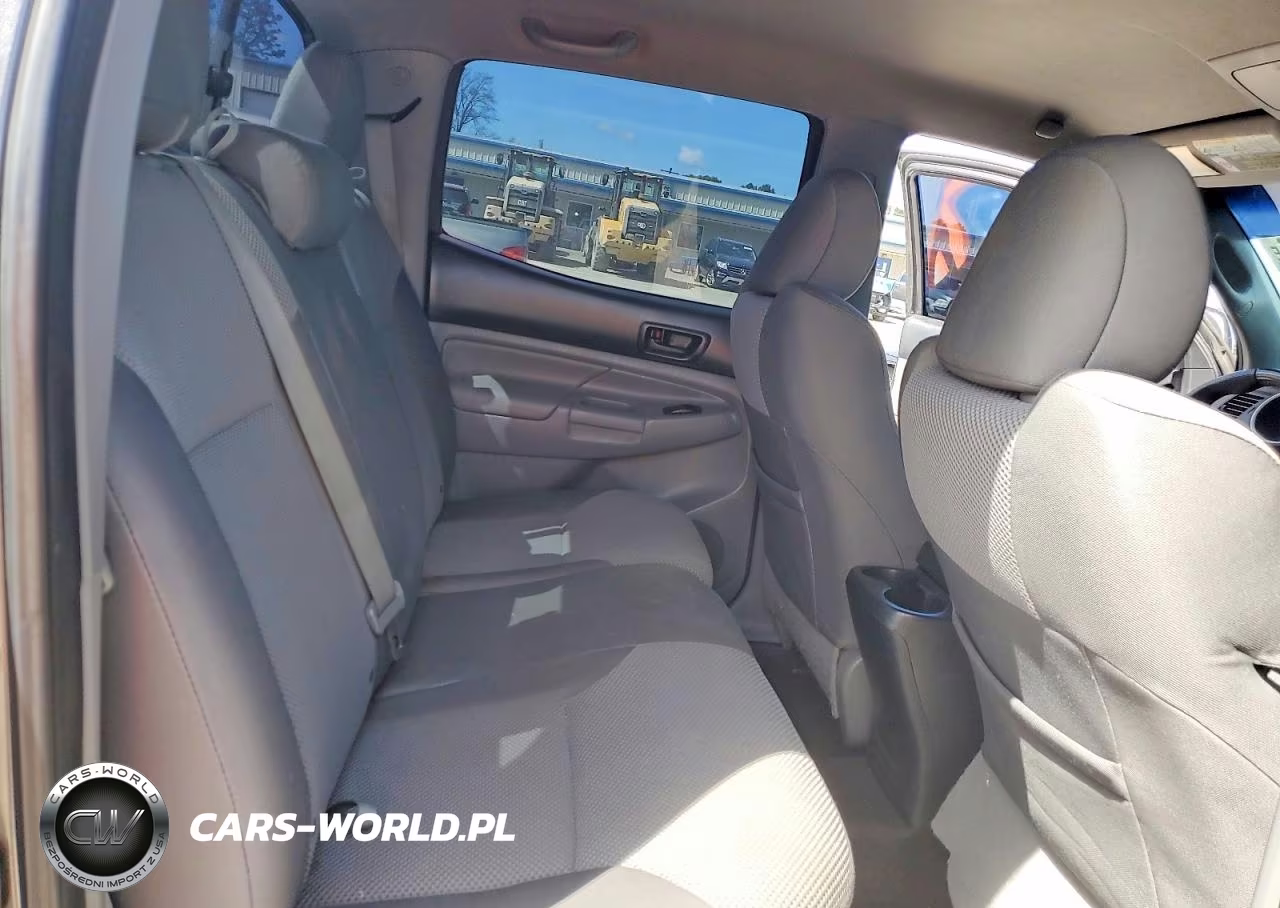 2014 Toyota Tacoma V6 VIN:3TMLU4EN0EM163930 - 10