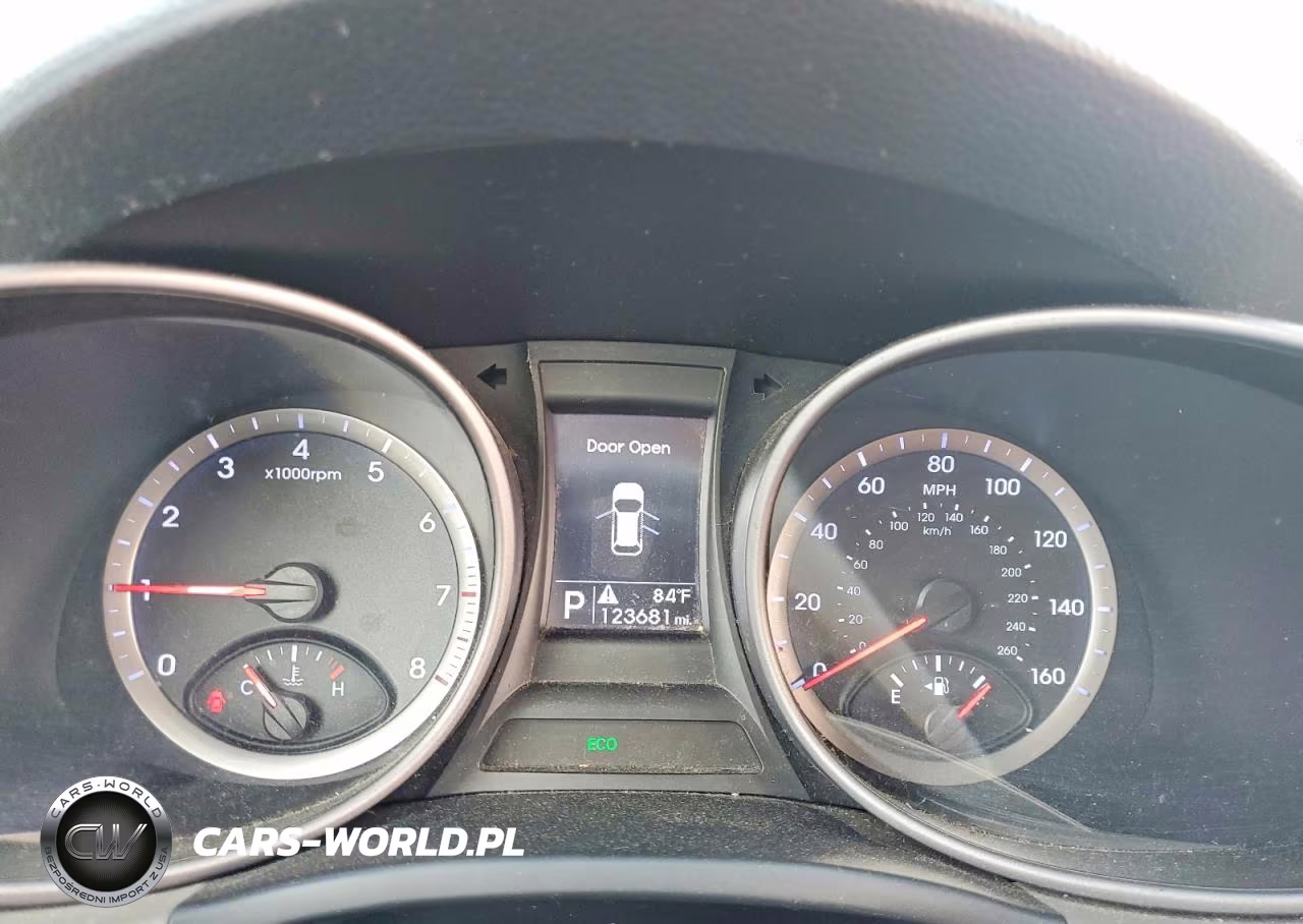 2014 Hyundai Santa Fe Sport 2.4L VIN:5XYZT3LBXEG130673 - 9