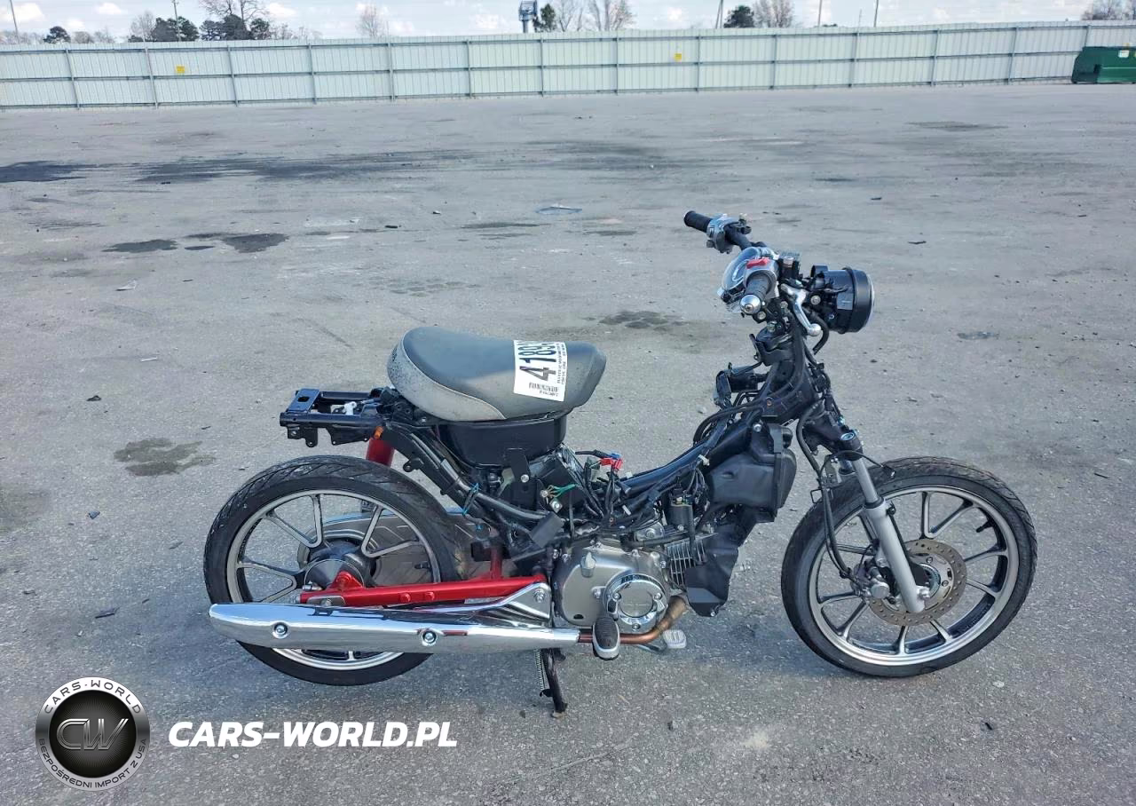 2021 Honda C125 A – zdjęcie 1 z 8