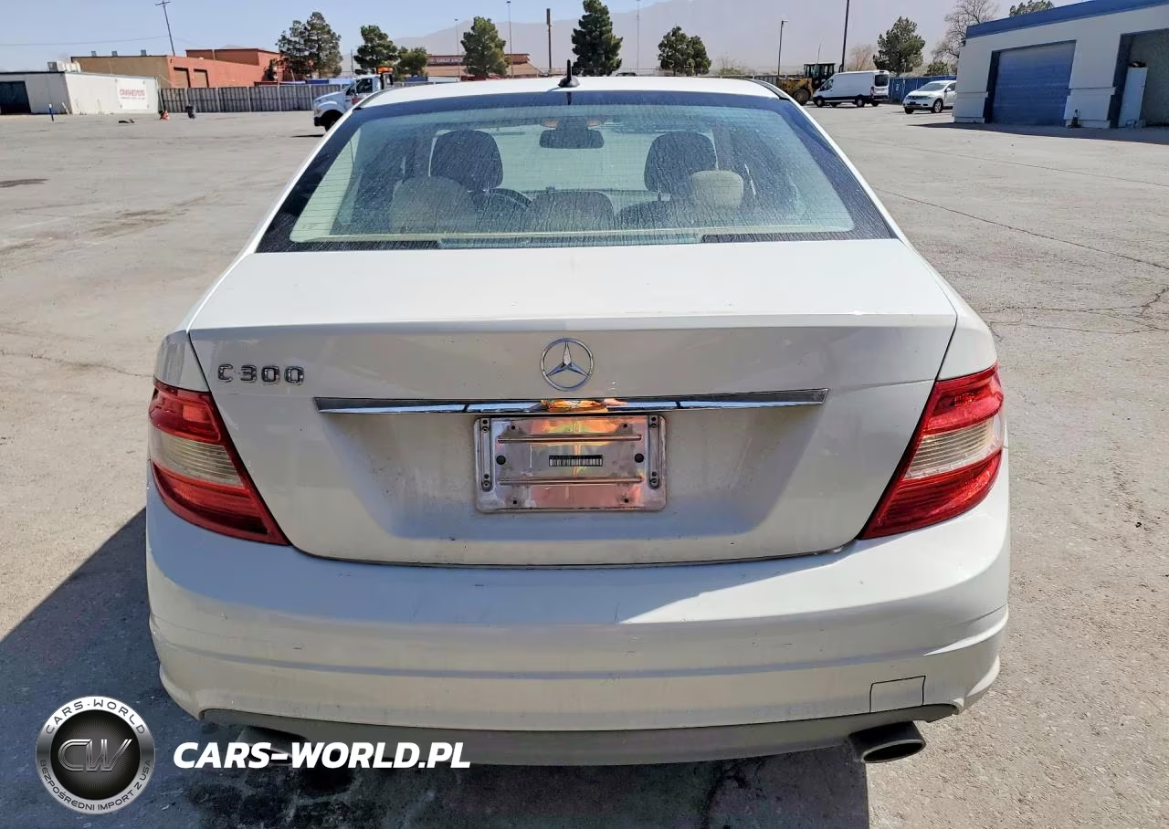 2011 Mercedes-Benz C 300 VIN:WDDGF5EBXBR156815 - 6