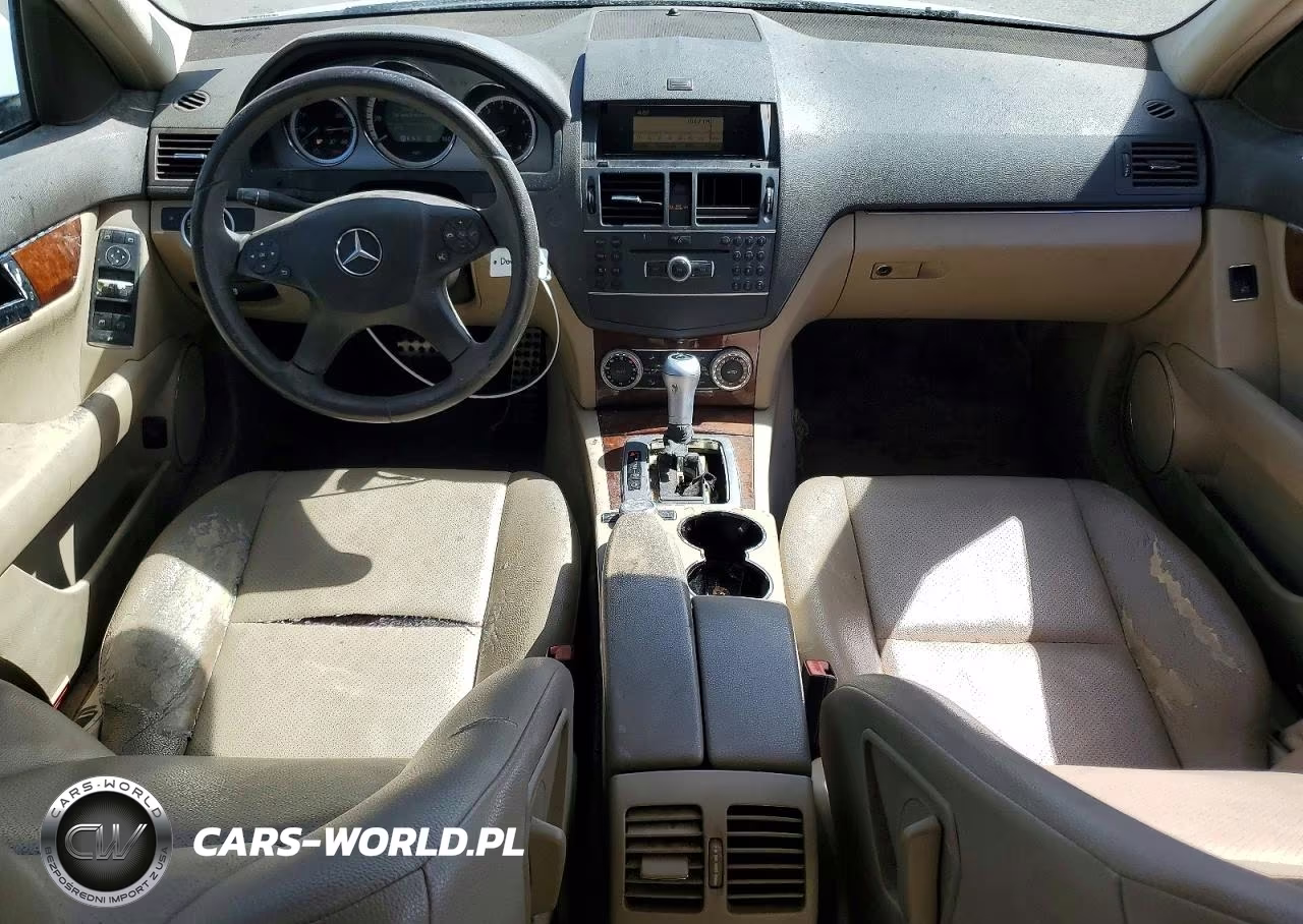 2011 Mercedes-Benz C 300 VIN:WDDGF5EBXBR156815 - 8