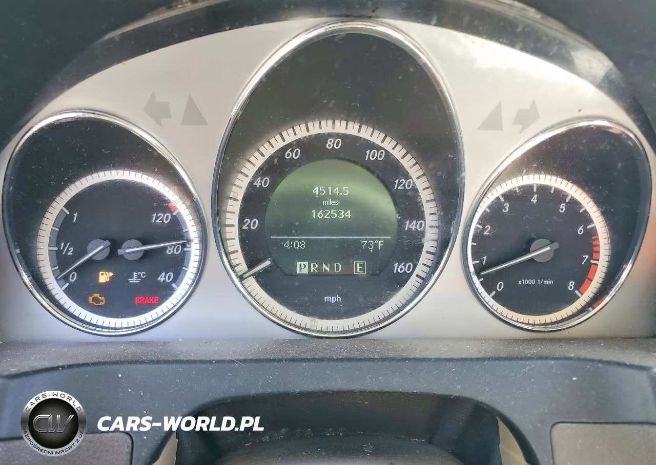 2011 Mercedes-Benz C 300 VIN:WDDGF5EBXBR156815 - 9