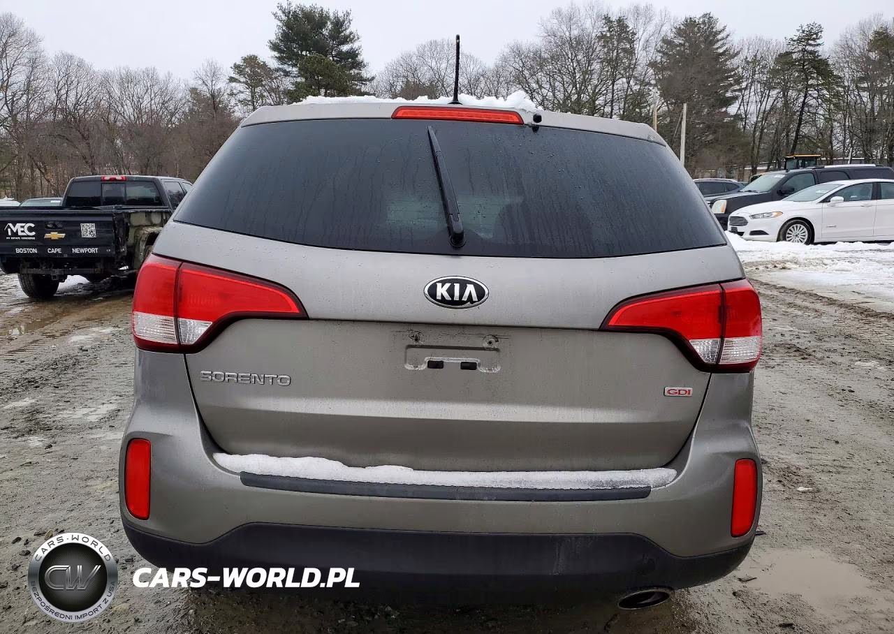 2015 Kia Sorento Lx VIN:5XYKT3A68FG575034 - 6