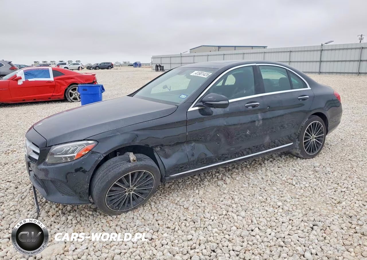 Główne zdjęcie 2021 Mercedes-Benz C 300