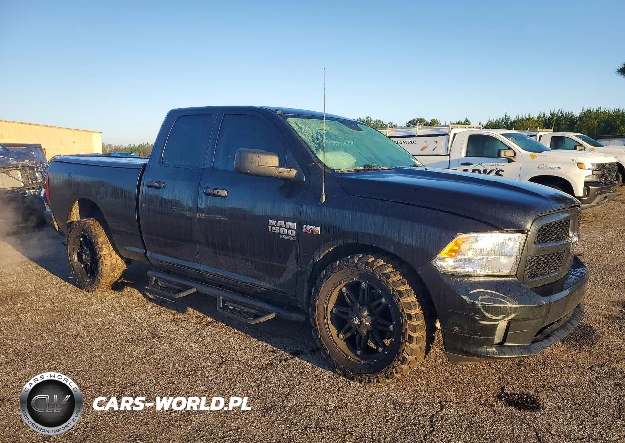 2019 Ram 1500 Classic Tradesman VIN:1C6RR6FT9KS586018 - 4