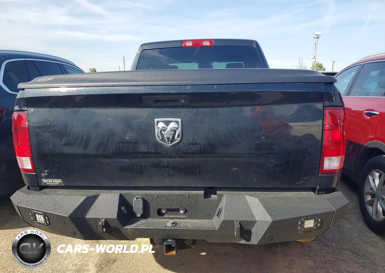 2019 Ram 1500 Classic Tradesman VIN:1C6RR6FT9KS586018 - 6
