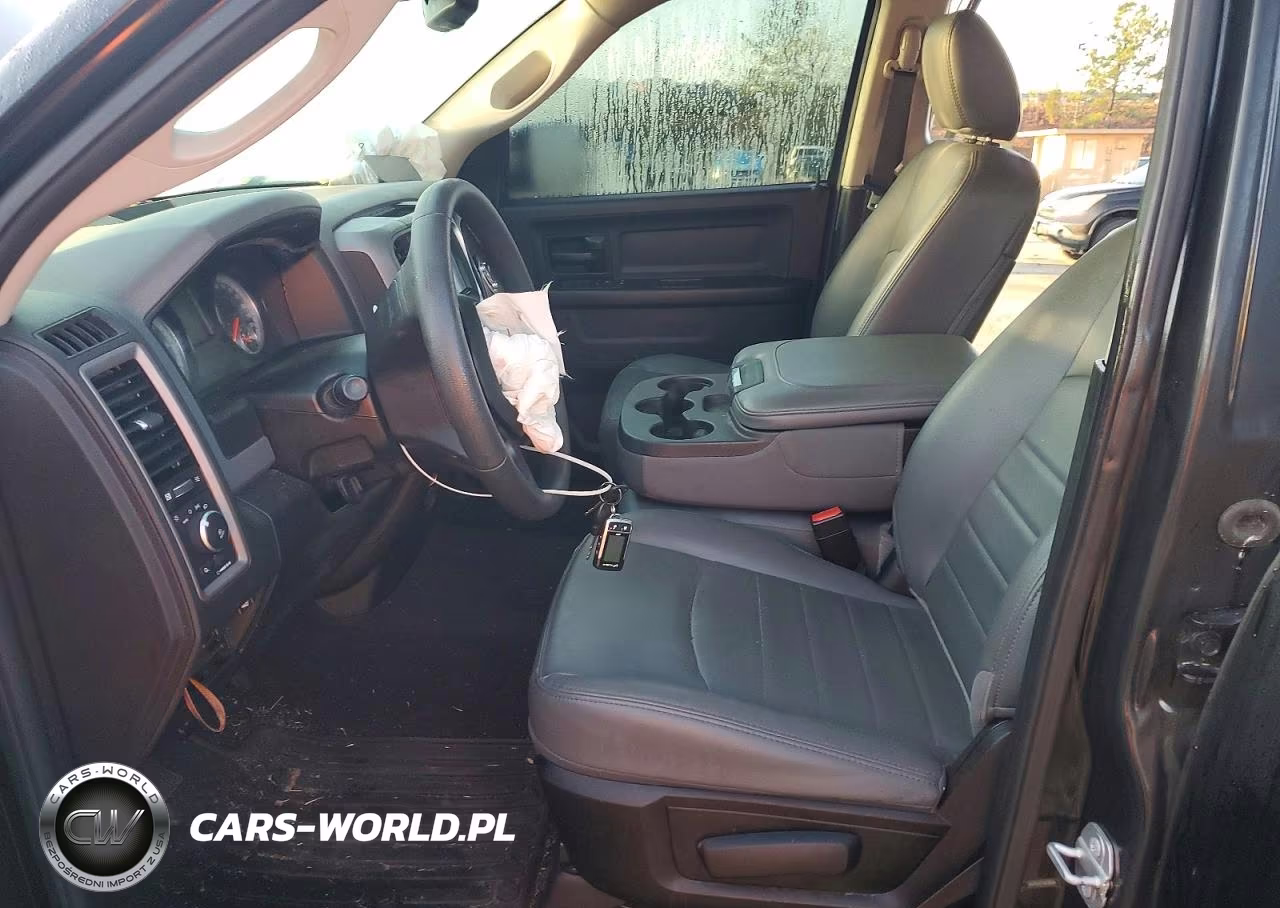 2019 Ram 1500 Classic Tradesman VIN:1C6RR6FT9KS586018 - 7