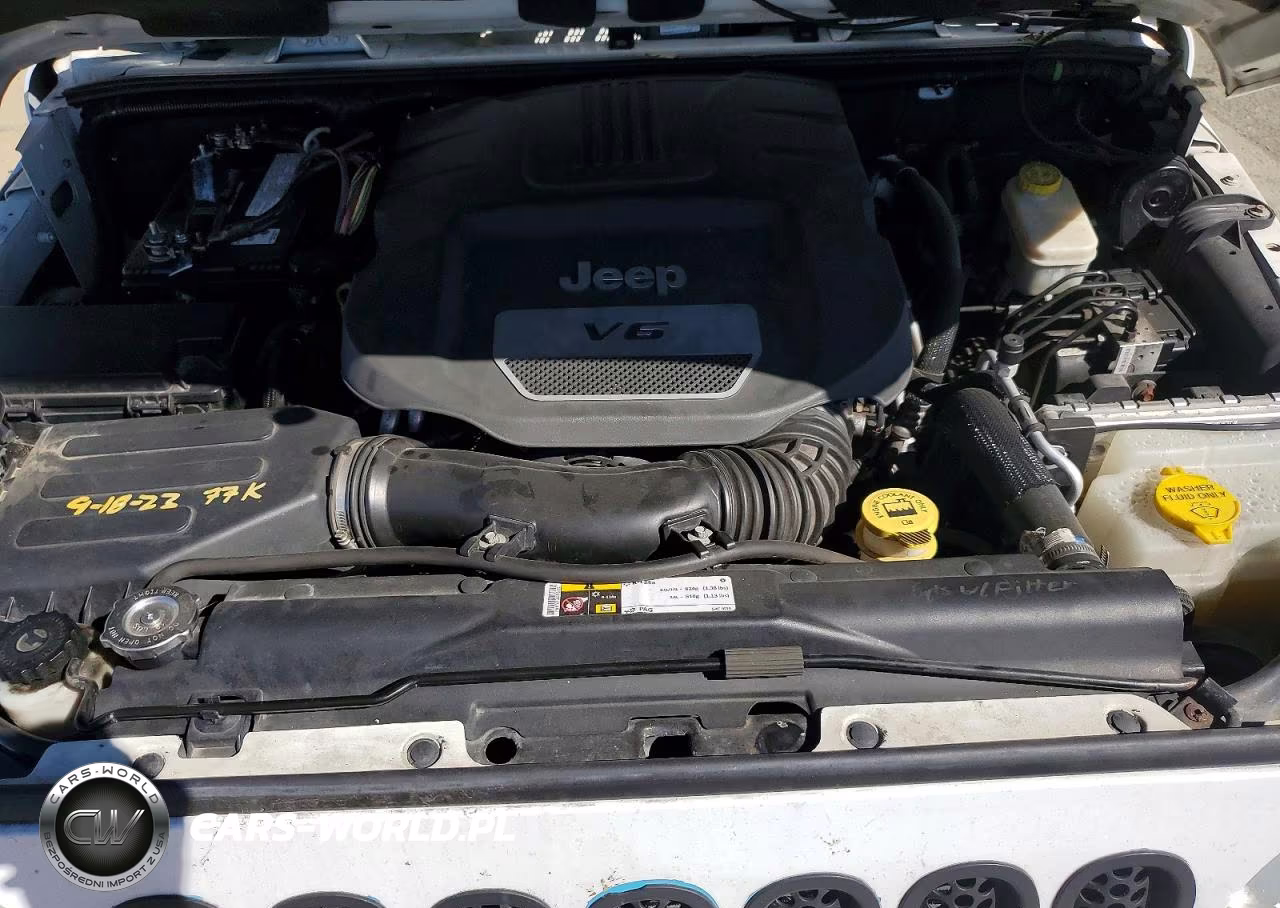 2014 Jeep Wrangler Unlimited Sahara VIN:1C4BJWEG7EL206615 - 11