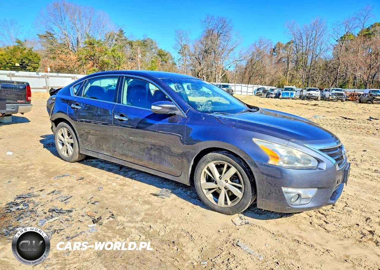 2013 Nissan Altima 2.5 VIN:1N4AL3APXDC165105 - 4