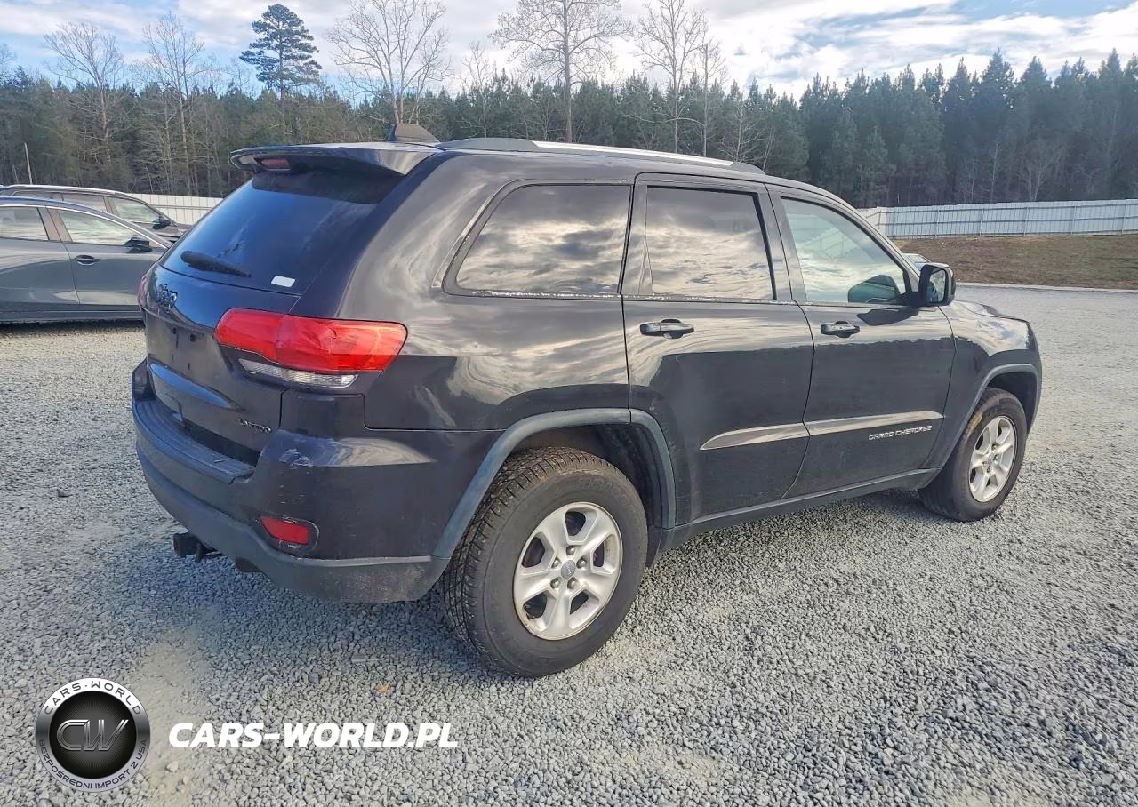 2015 Jeep Grand Cherokee Laredo VIN:1C4RJFAG3FC736859 - 3