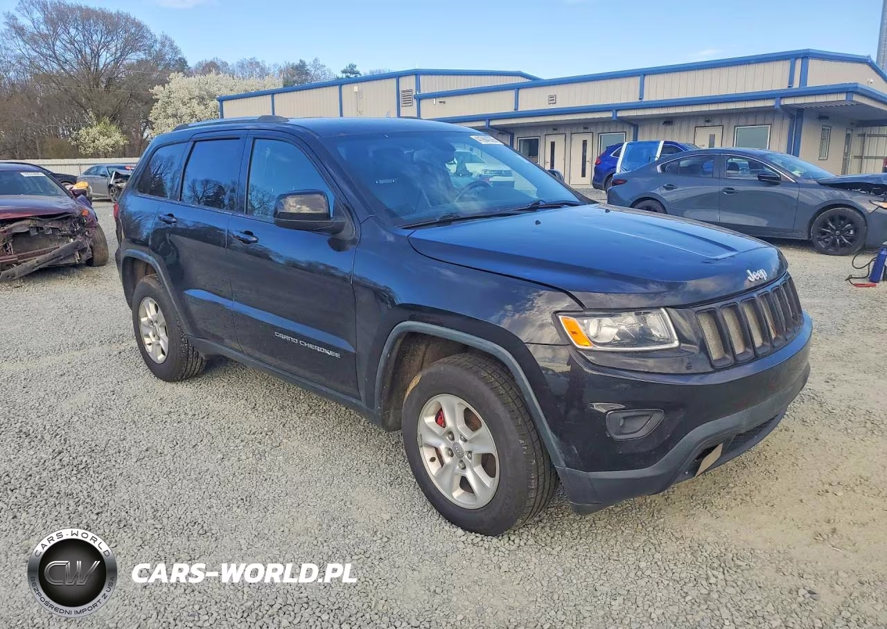 2015 Jeep Grand Cherokee Laredo VIN:1C4RJFAG3FC736859 - 4