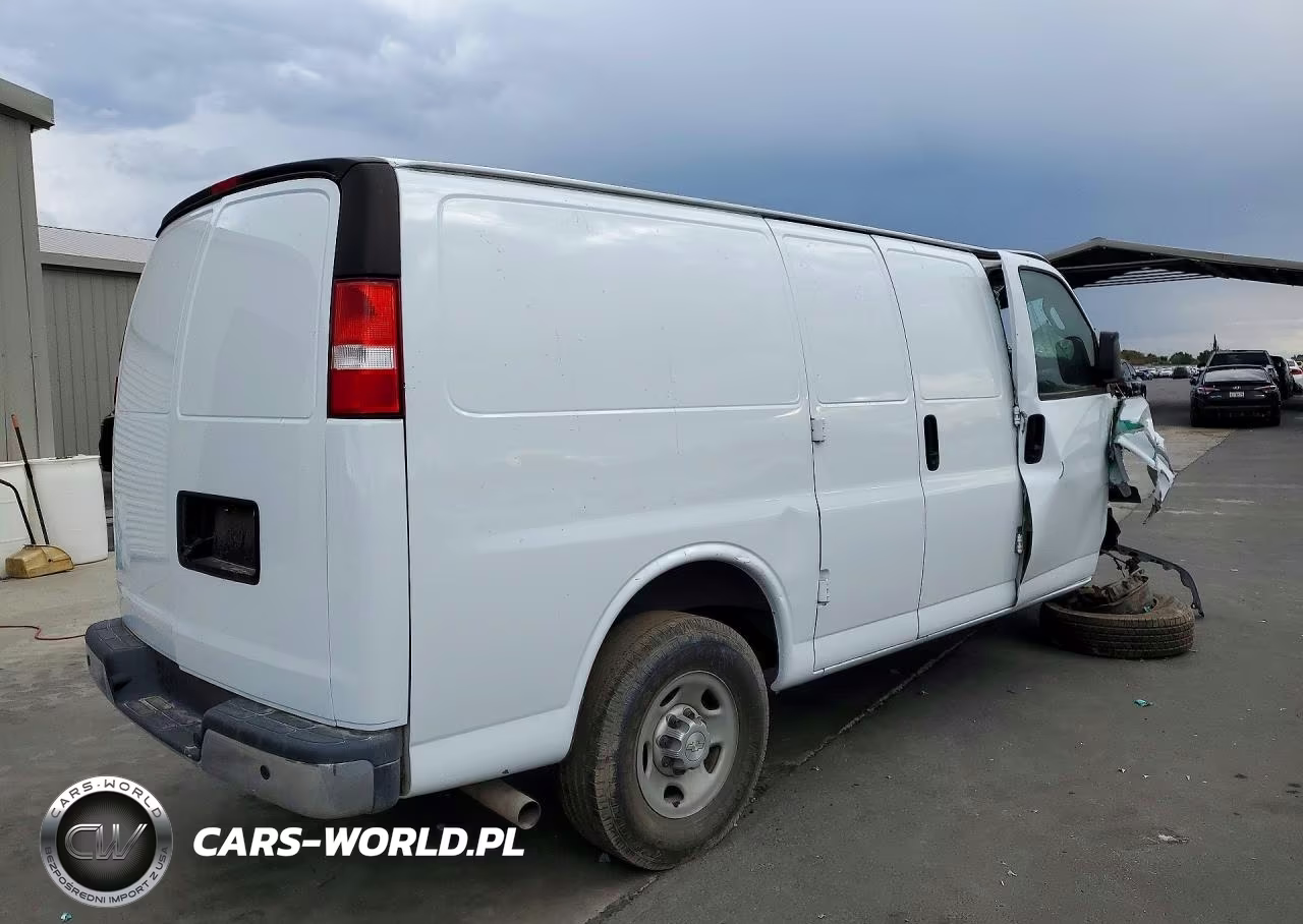 2021 Chevrolet Express 2500 Cargo Utility - Service Van VIN:1GCWGAFP2M1303331 - 3