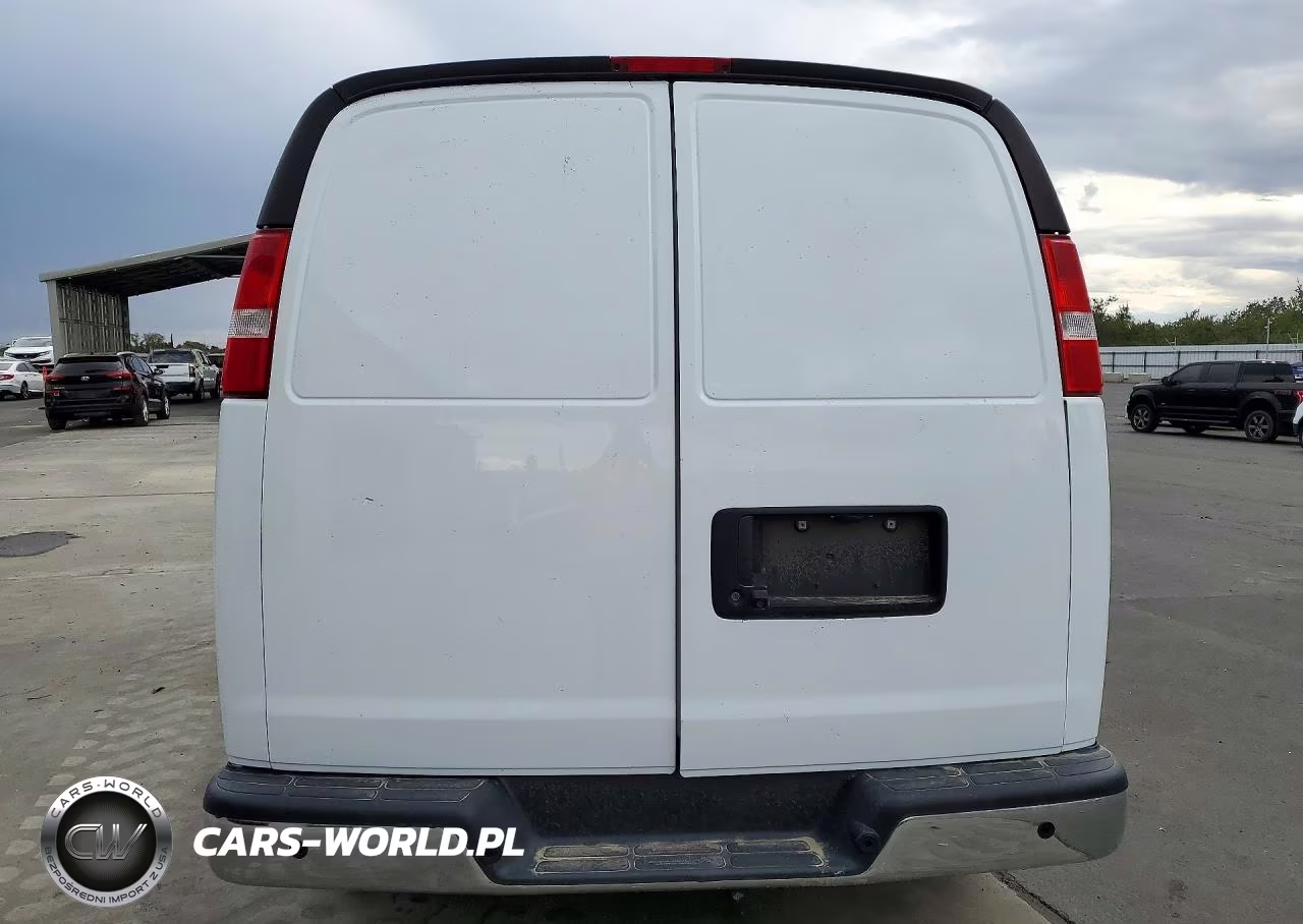 2021 Chevrolet Express 2500 Cargo Utility - Service Van VIN:1GCWGAFP2M1303331 - 6