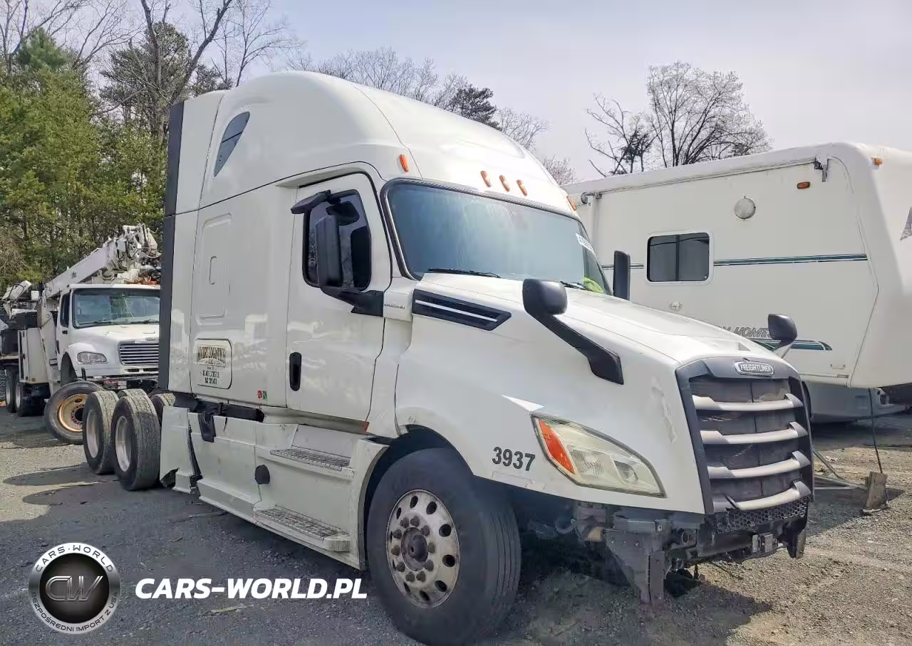 2019 Freightliner Cascadia 126
