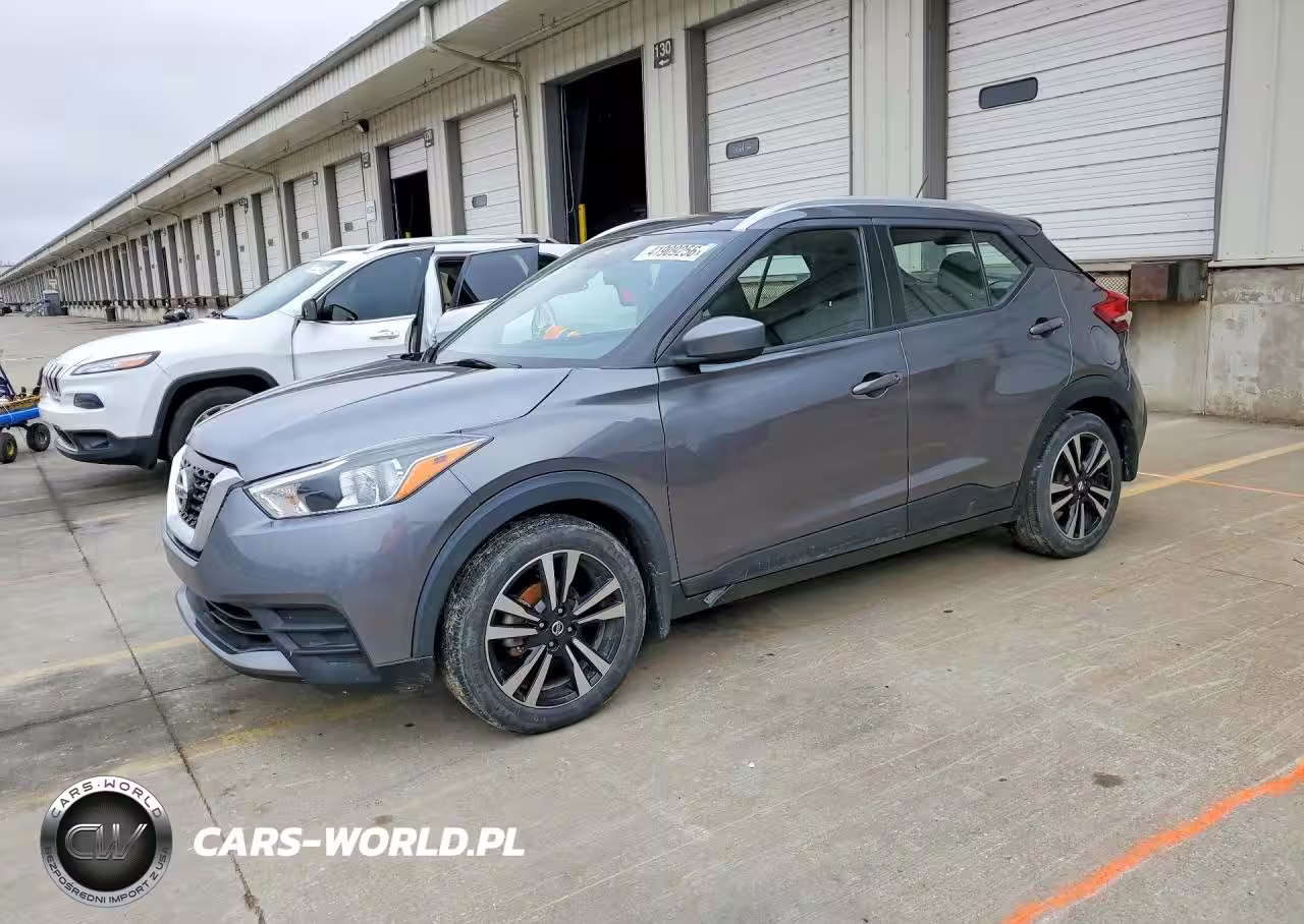 2020 Nissan Kicks Sv