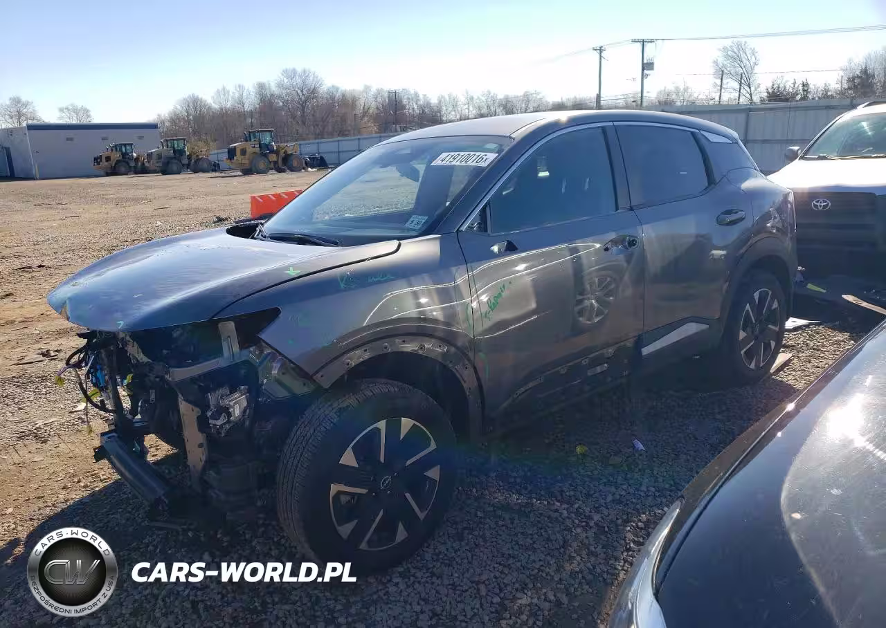 2025 Nissan Kicks Sv