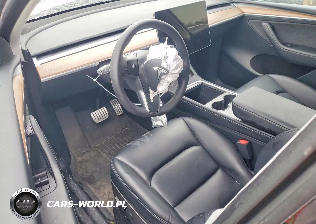 2023 Tesla Model Y VIN:7SAYGDEF5PF665512 - 8