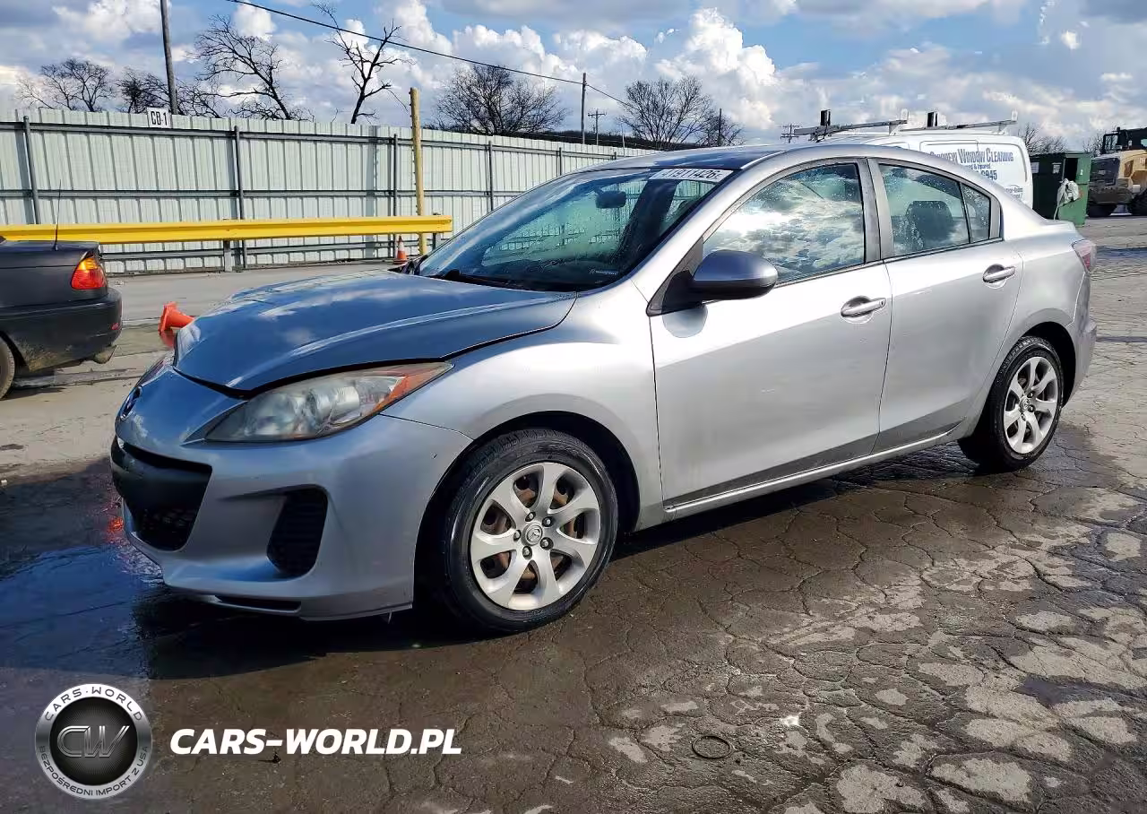 2013 Mazda 3 I