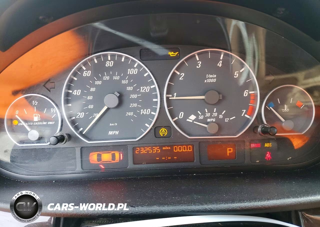 2002 BMW 330 Ci VIN:WBABN53422JU38776 - 9
