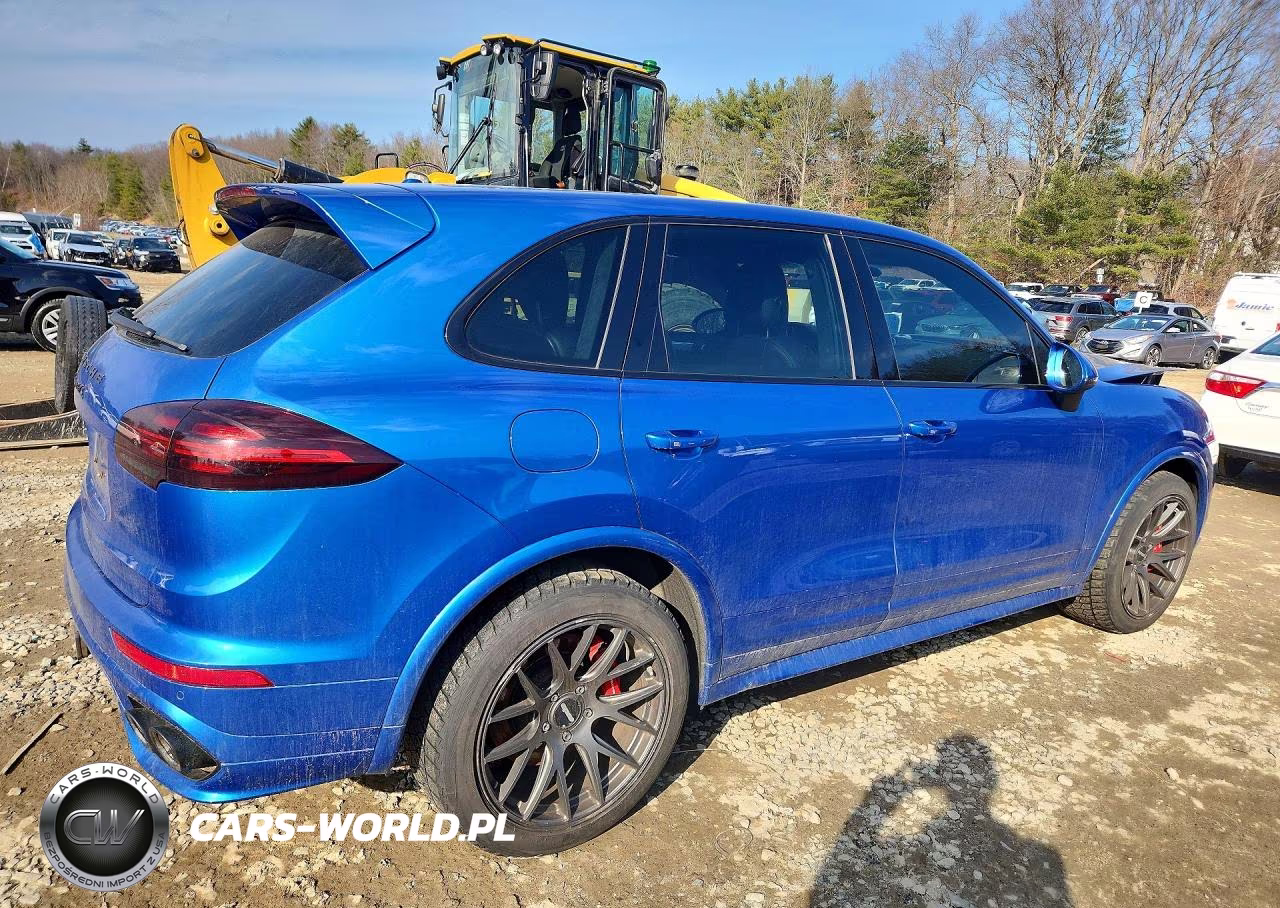 2017 Porsche Cayenne Gts VIN:WP1AD2A20HLA83510 - 3