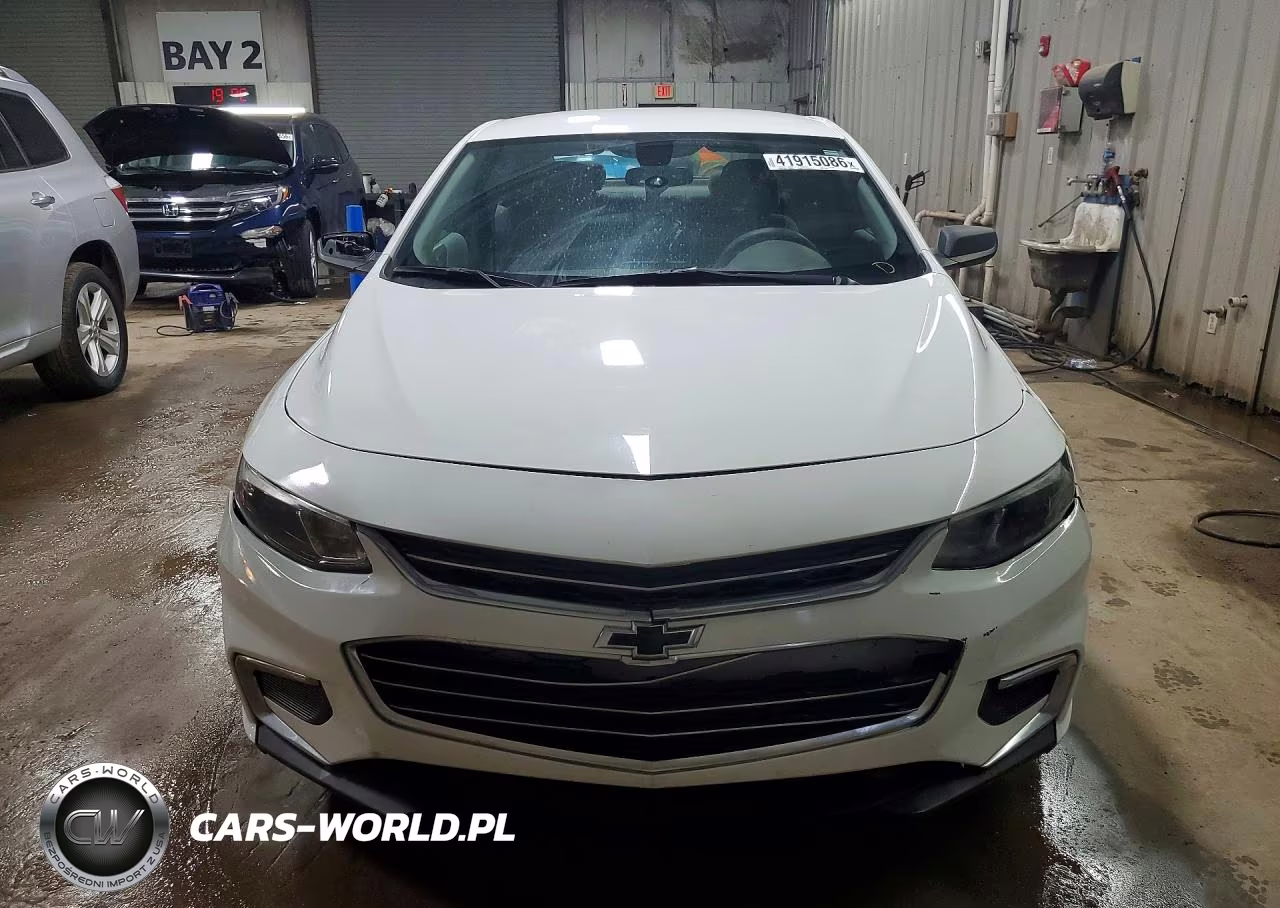 2017 Chevrolet Malibu Ls VIN:1G1ZB5ST2HF190617 - 5