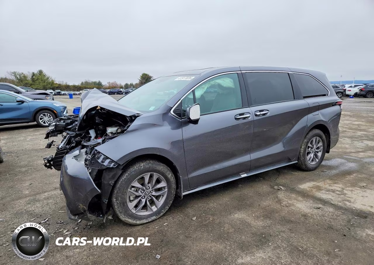 2025 Toyota Sienna Xle 7-Passenger – zdjęcie 1 z 14