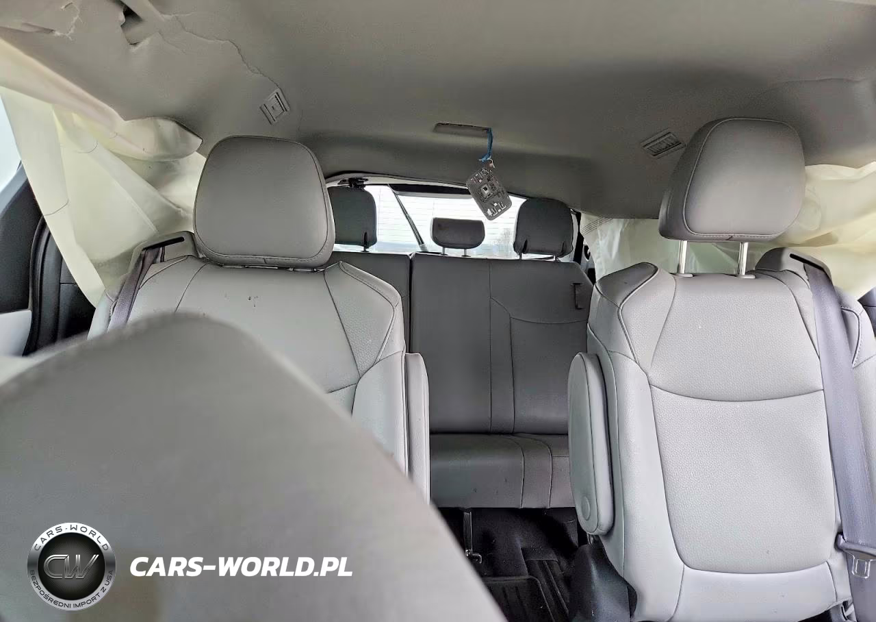 2025 Toyota Sienna Xle 7-Passenger VIN:5TDYSKFC4SS181260 - 10