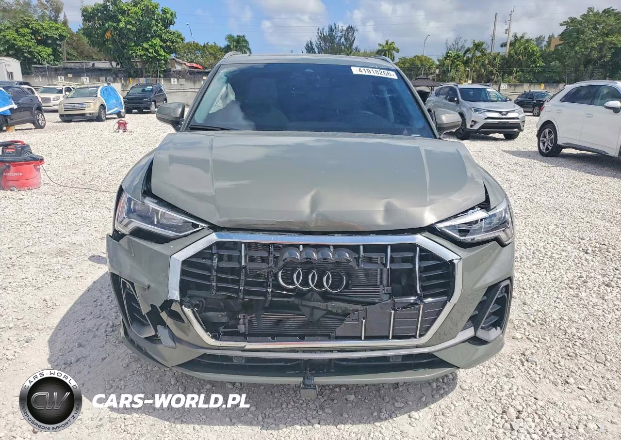 2025 Audi Q3 Premium S Line 45 VIN:WA1DECF39S1100224 - 5