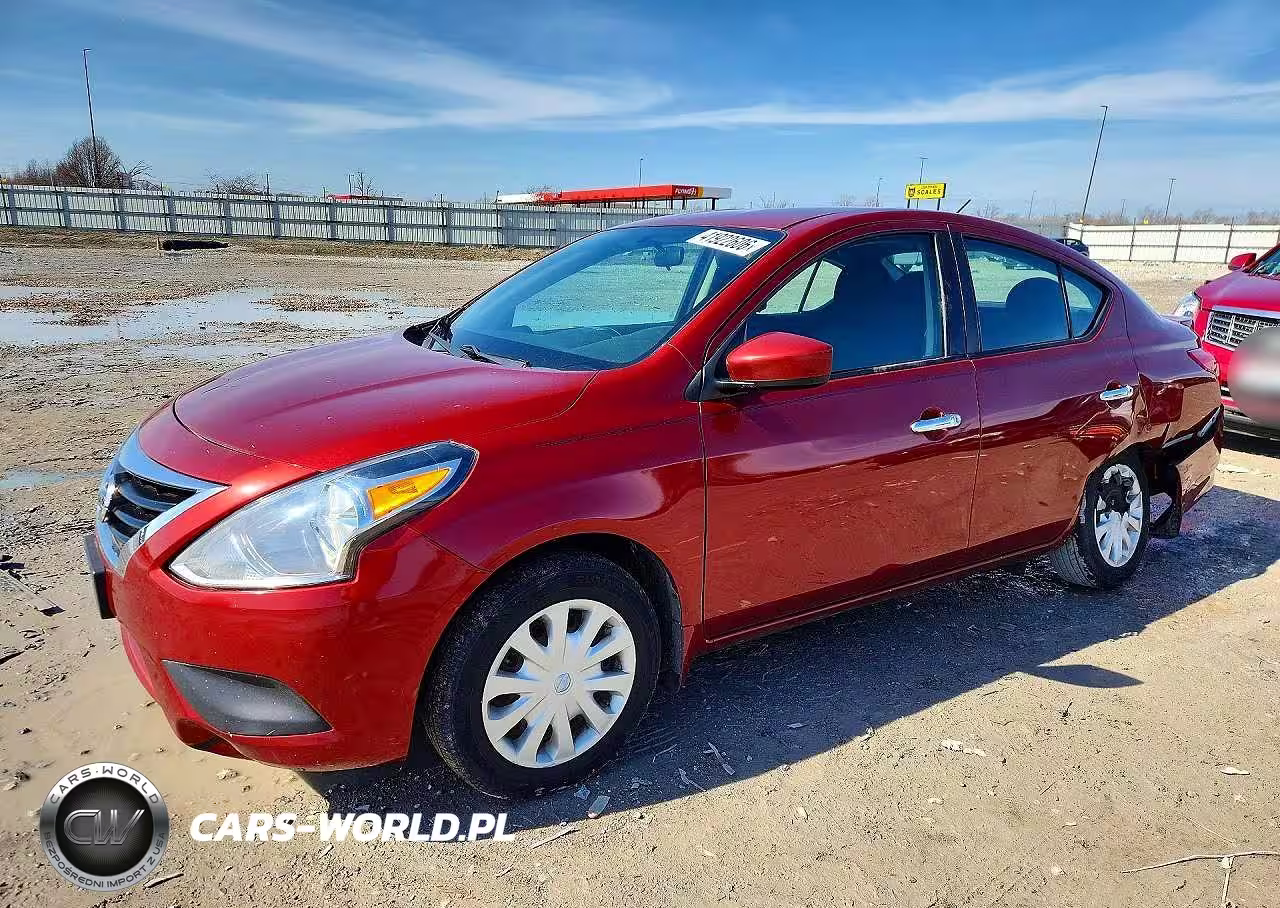 2019 Nissan Versa Sv