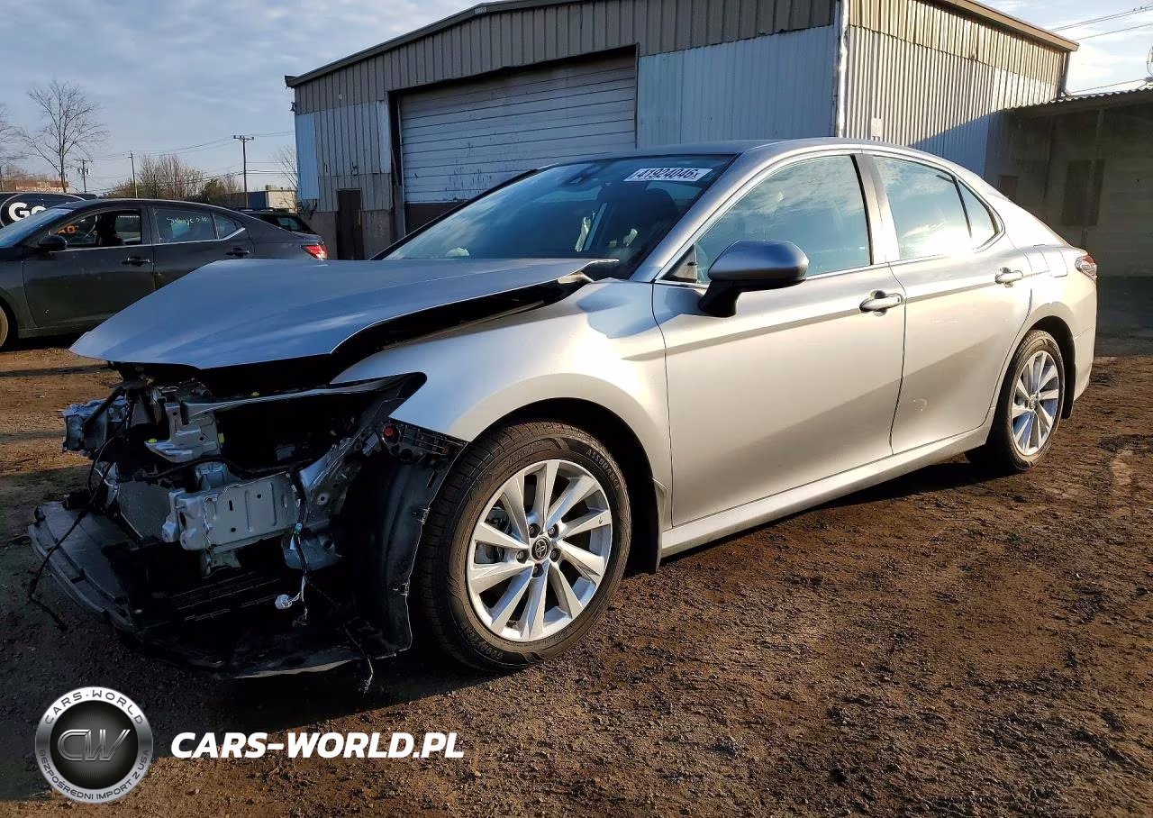2024 Toyota Camry Le