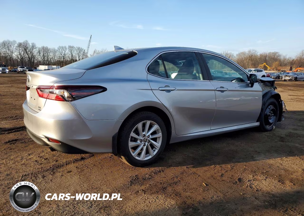 2024 Toyota Camry Le VIN:4T1C11BK0RU115858 - 3