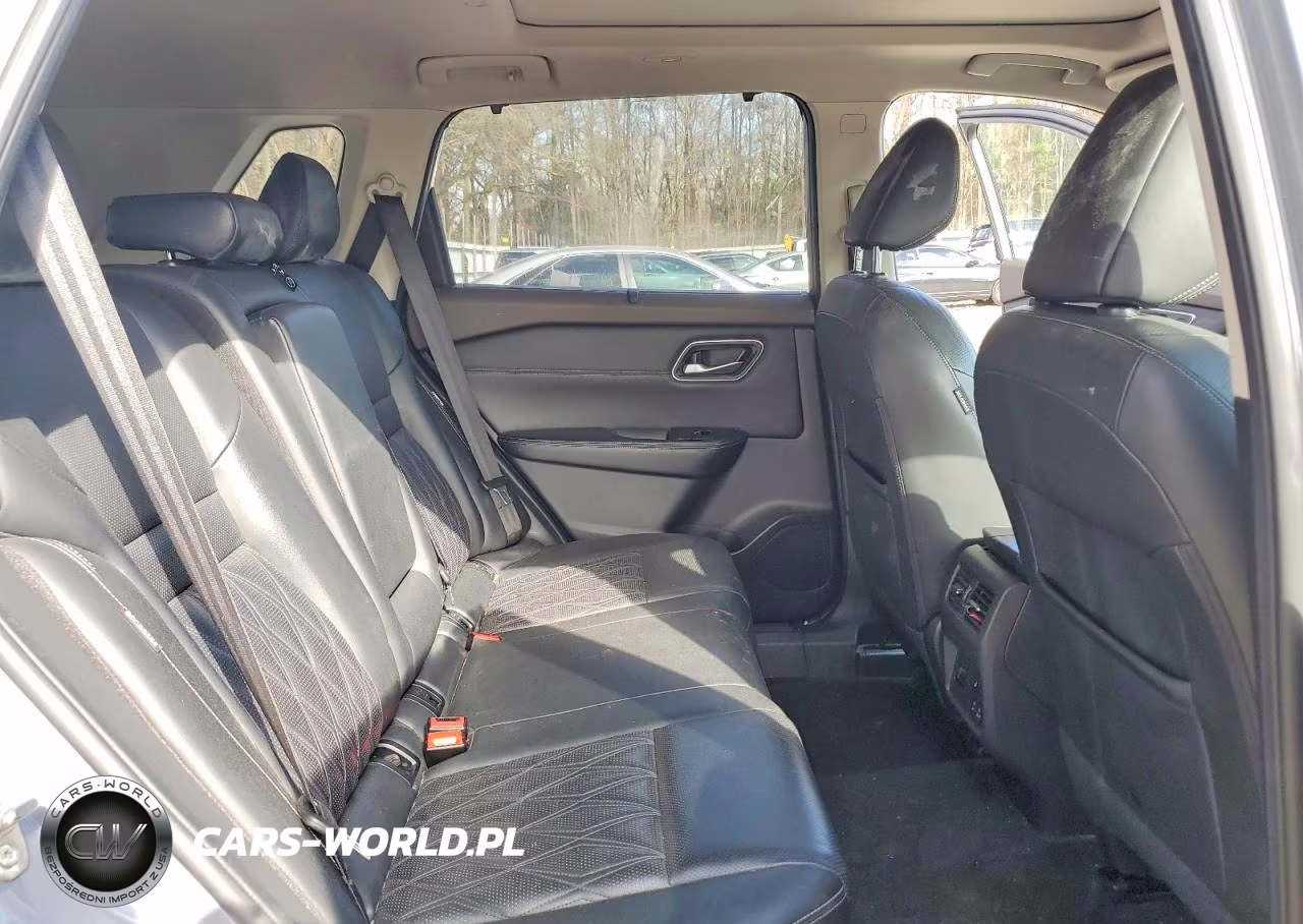 2021 Nissan Rogue Platinum VIN:JN8AT3DD0MW314121 - 10