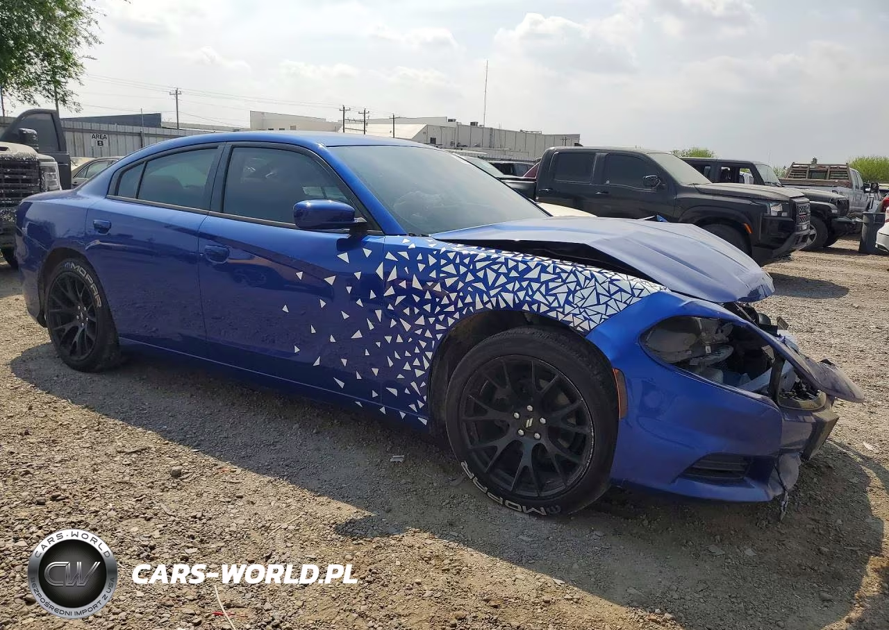 2018 Dodge Charger Sxt VIN:2C3CDXBG4JH196515 - 4