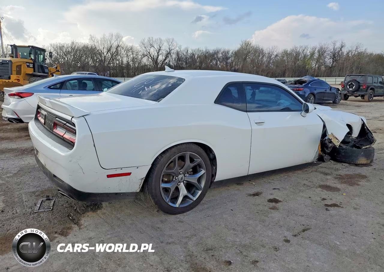 2017 Dodge Challenger Sxt VIN:2C3CDZAG2HH561426 - 3