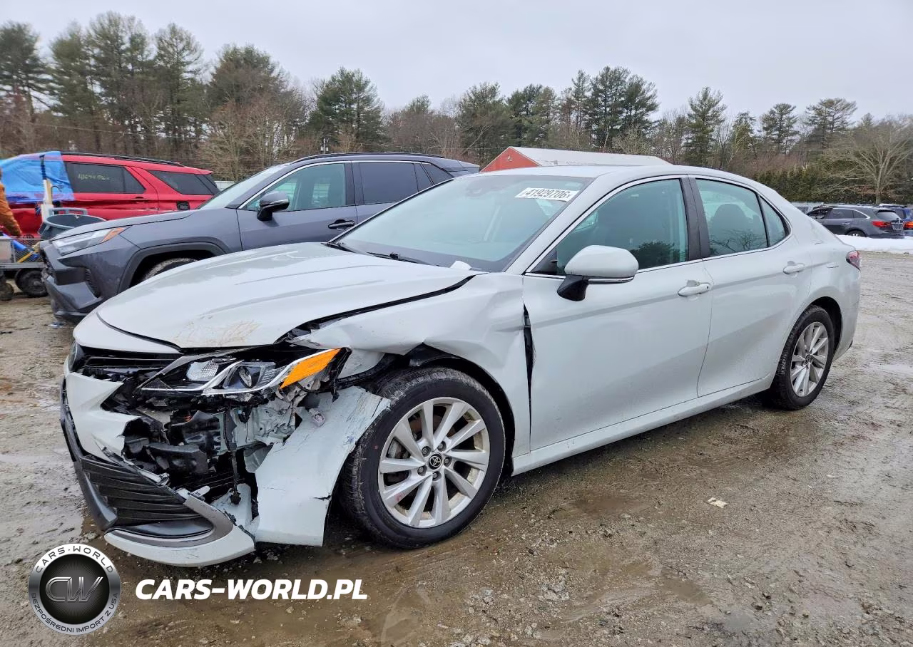 2023 Toyota Camry Le