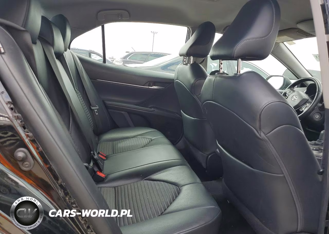 2021 Toyota Camry Se VIN:4T1G11AK1MU469898 - 10